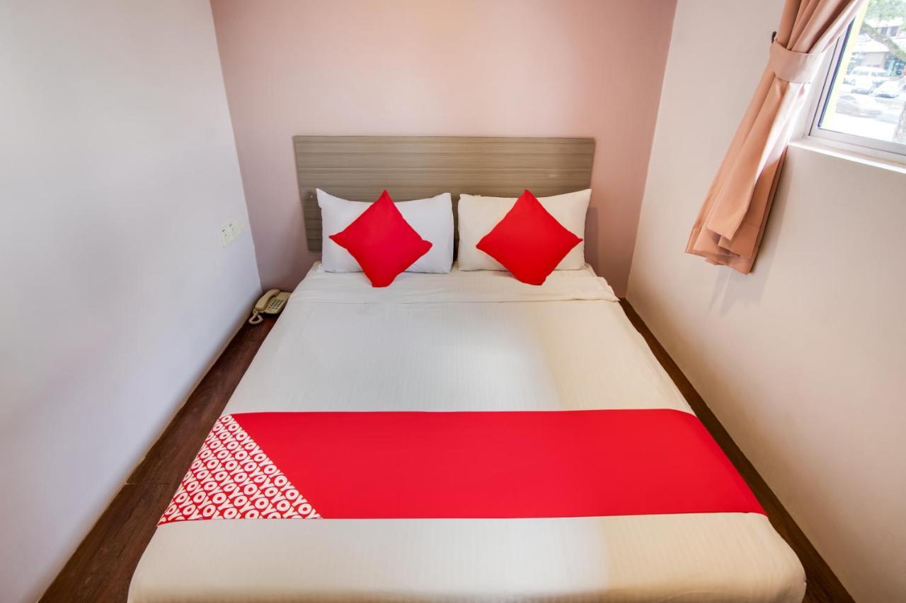 Oyo 89480 Dream House Hotel Skudai Zimmer foto